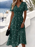 Charlotte - Robe Élégance en Fleurs